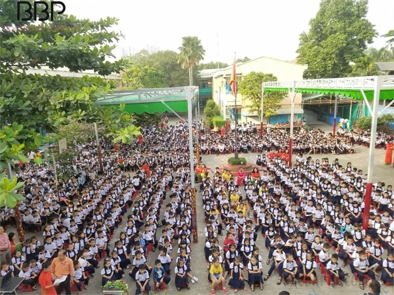 Sân chung của trường Tiểu học Tam Bình Sân chung của trường Tiểu học Tam Bình